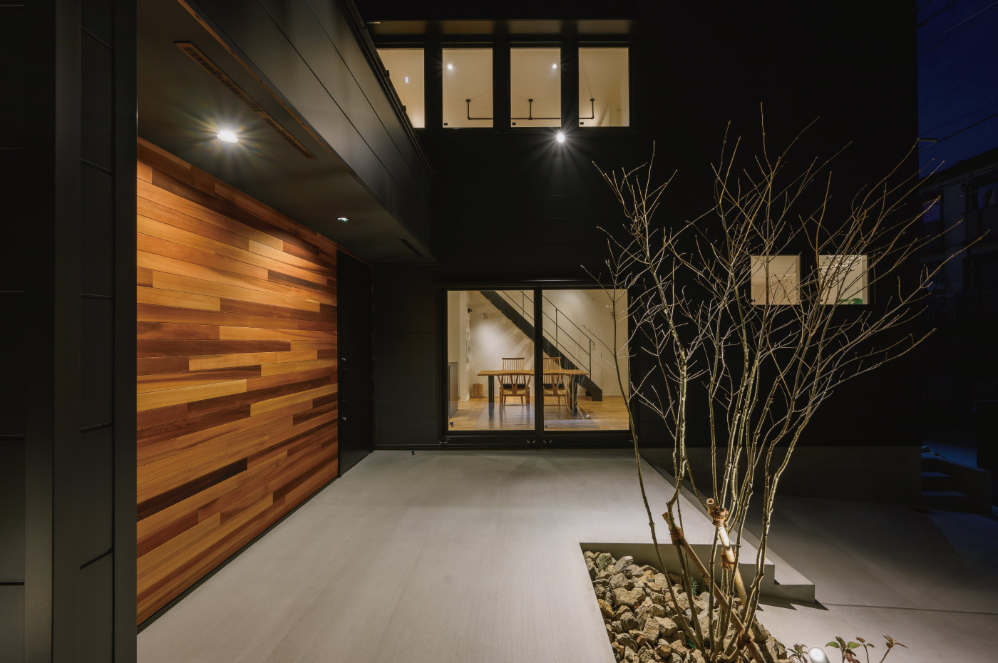 北西側に配置されたプライベートな光庭テラス空間